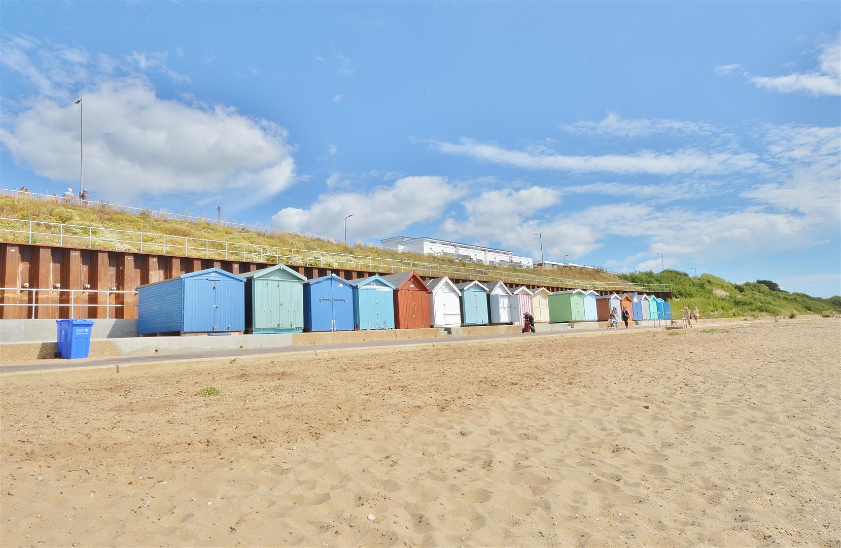 Kings Parade, HollandOnSea Sheen's